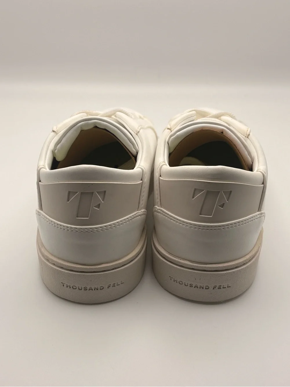NWT Thousand Fell Womens 6.5 White Lace Up Vegan Low Top Sneakers Sustainable